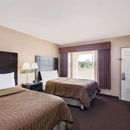 Travelodge By Wyndham Ozona Εξωτερικό φωτογραφία