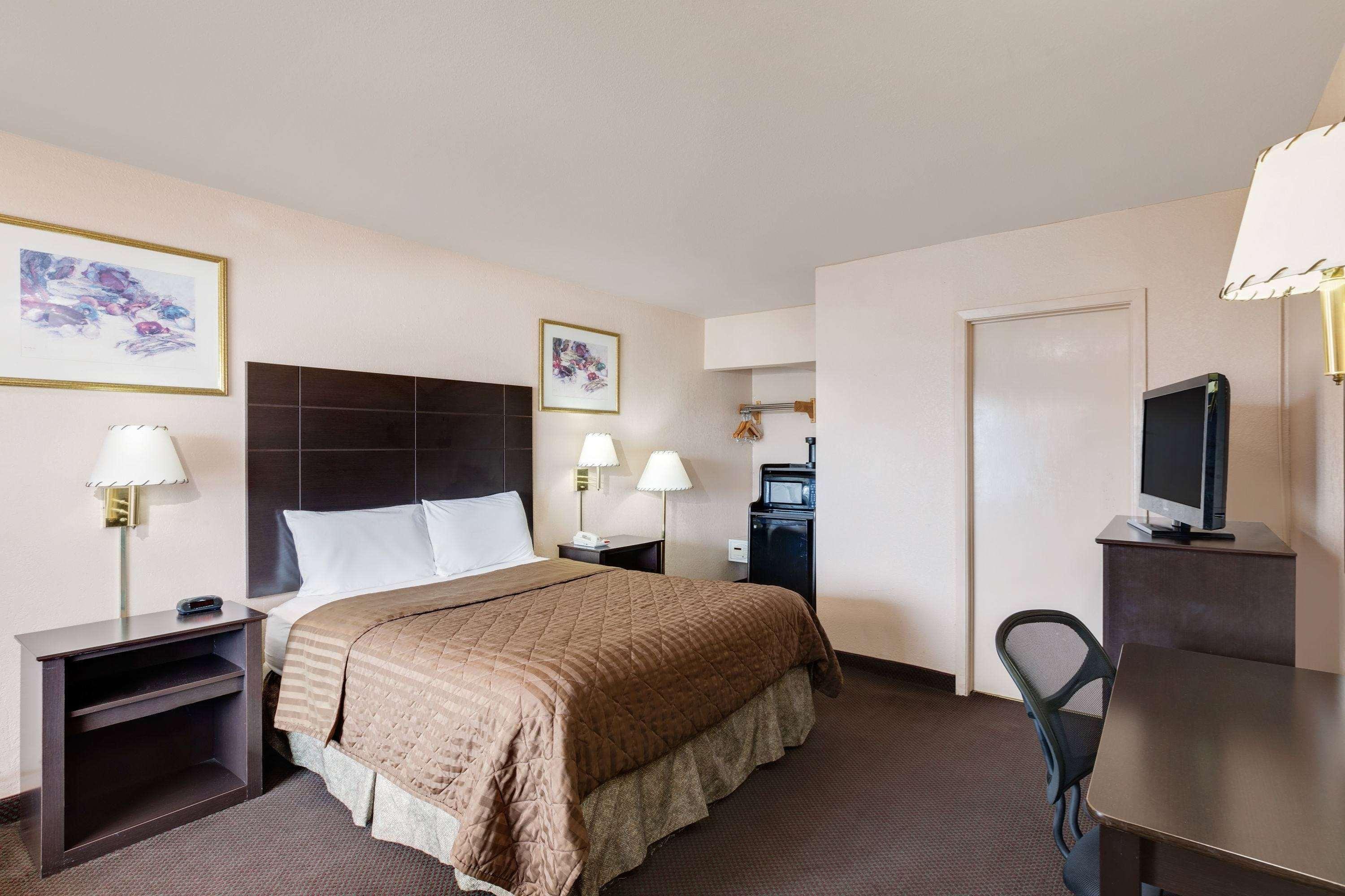 Travelodge By Wyndham Ozona Εξωτερικό φωτογραφία